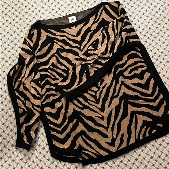 CAbi Black and Tan Zebra Print Top - Picture 1 of 4